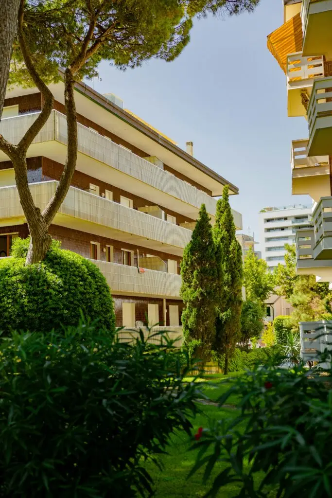 05b94113 d63a 447c a398 e69b3e3ee52a